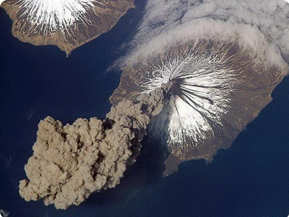 10 most interesting volcanoes to climb