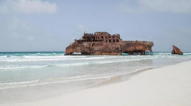 sunkenships12 12 sunken ships that can be viewed without scuba gear