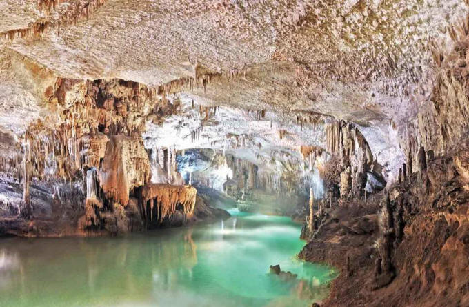 caves18 20 most beautiful caves in the world