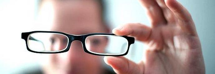 Do we want to fight myopia?