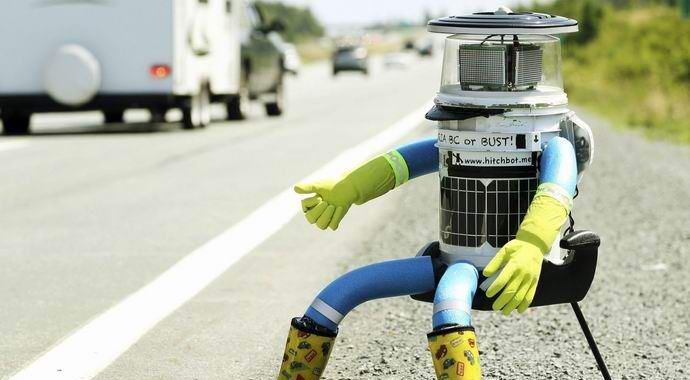 Americans tore off a hitchhiking robot head