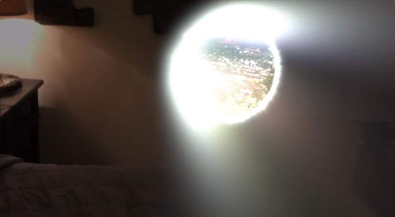 An American claims to have opened a spatial portal in his bedroom