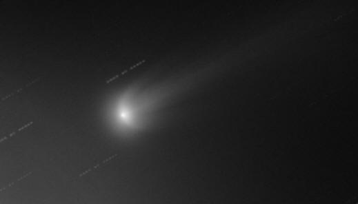 Comet ISON with wings extending from its core