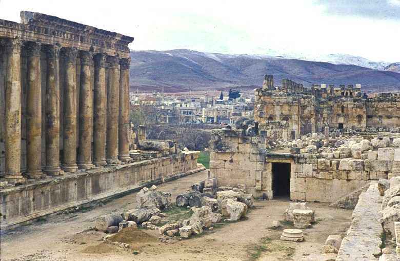 Baalbek: the secrets of ancient construction