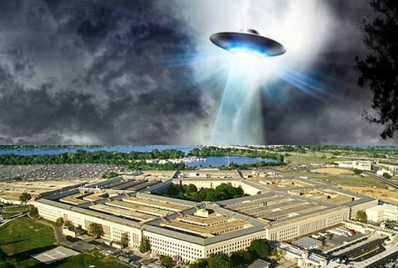 Former Pentagon official tells CNN viewers about aliens