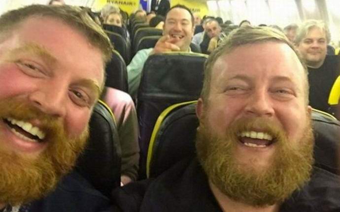 The Briton met his twin on the plane