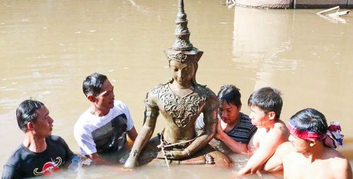 An ancient Buddha statue found in a mystical way