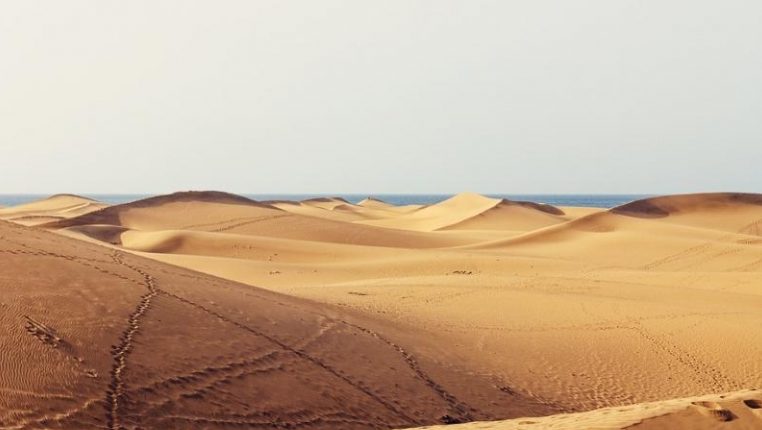 Physicists claim sand dunes interact and 'communicate' with each other 