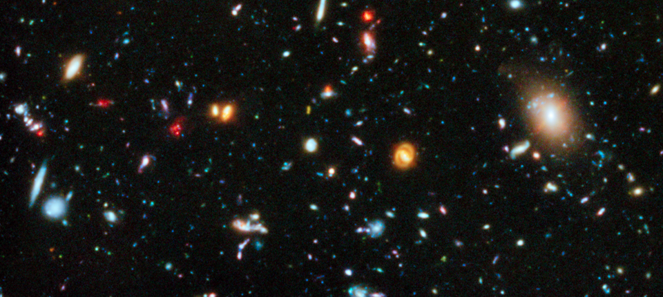 Hubble will observe the first galaxies of the Universe 