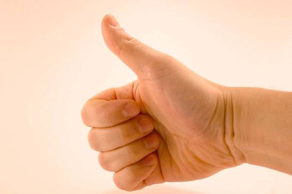 Why does the finger on the left hand itch 