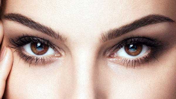 Both eyes itch 
