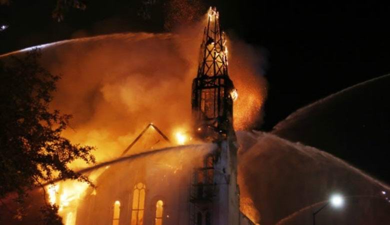 The painting with Jesus Christ miraculously survived the fire in a great fire