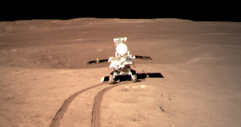 The Chinese rover discovered a 12-meter layer of dust on the moon