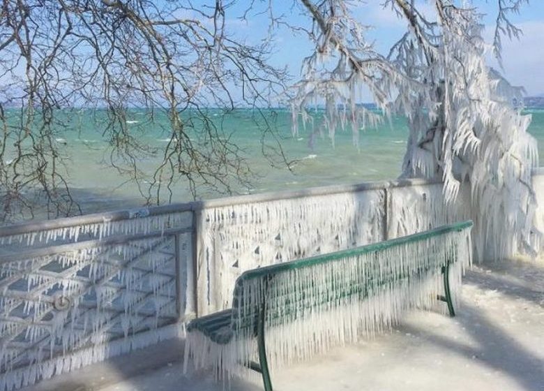 The Ice Kingdom of Lake Geneva at the beginning of March 2018