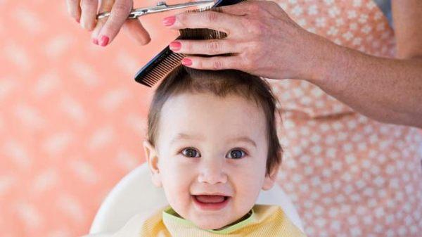 can mom cut her daughter's hair 