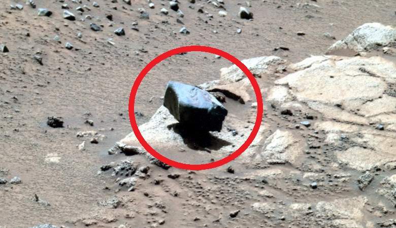 A levitating block was found on Mars