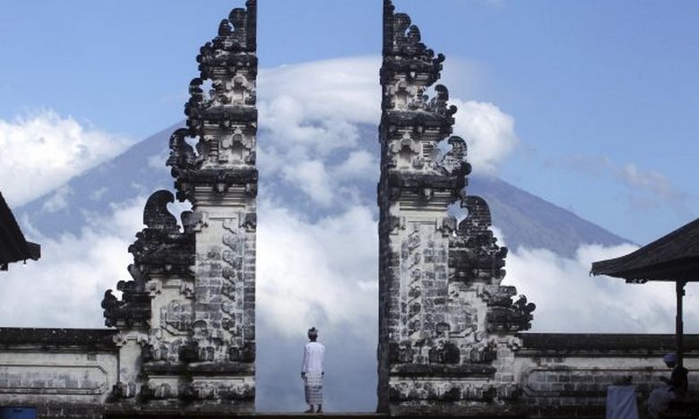 On the island of Bali, a mass of dead birds falls from the sky