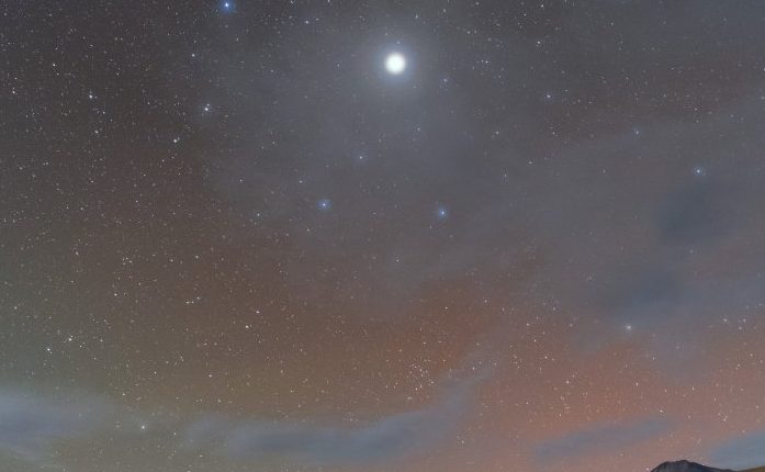 Jupiter's rare halo is seen in astonishing desert image 