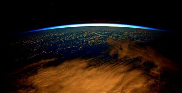 There was much more oxygen on Earth, which the aliens knew very well.