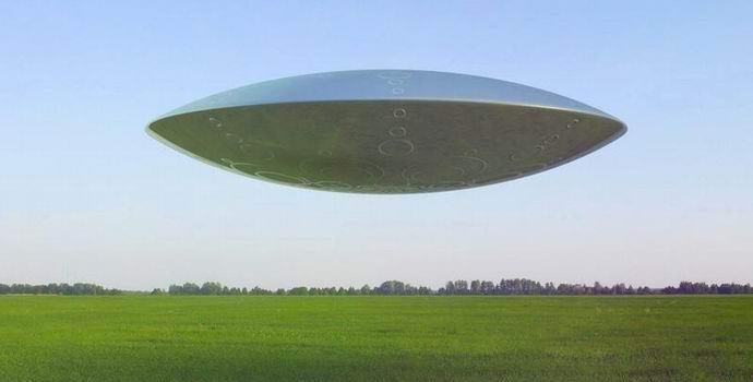 A huge flying saucer was observed over India