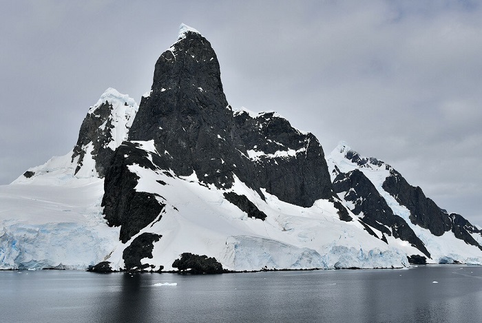 Found evidence of the Nazi base that existed in Antarctica