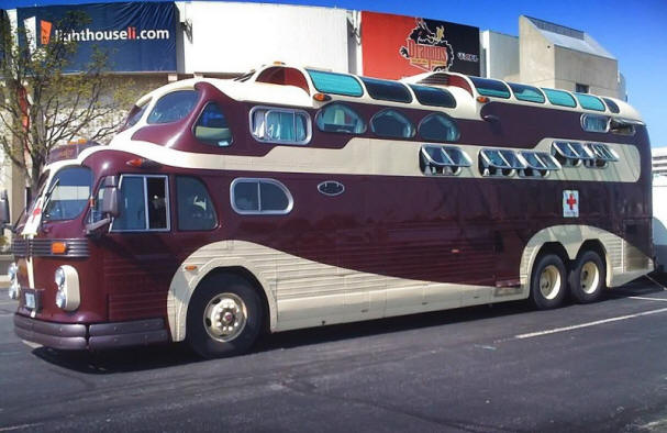 Funny bus bus, unusual