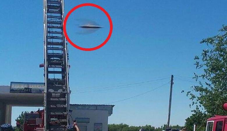 Unusual winged UFO captured in Uzbekistan