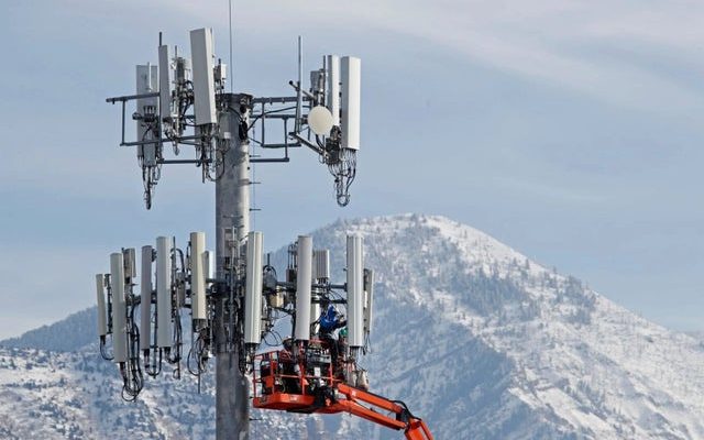 No, 5G radiation does not spread the coronavirus.  Here's what scientists say 