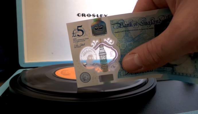 New British notes reproduce sound from phonograph records