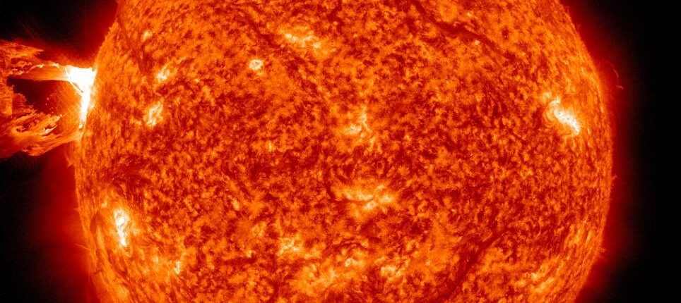 A huge ball of fire came off the sun, which can turn the Earth to ash 