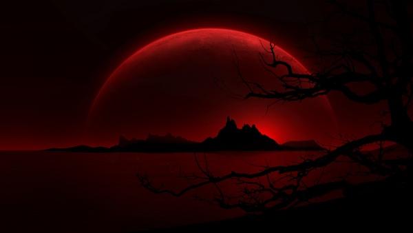 Red Moon 