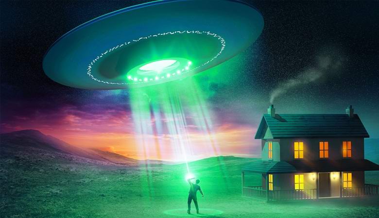 A man abducted by aliens told how he was kept in a vessel with green liquid
