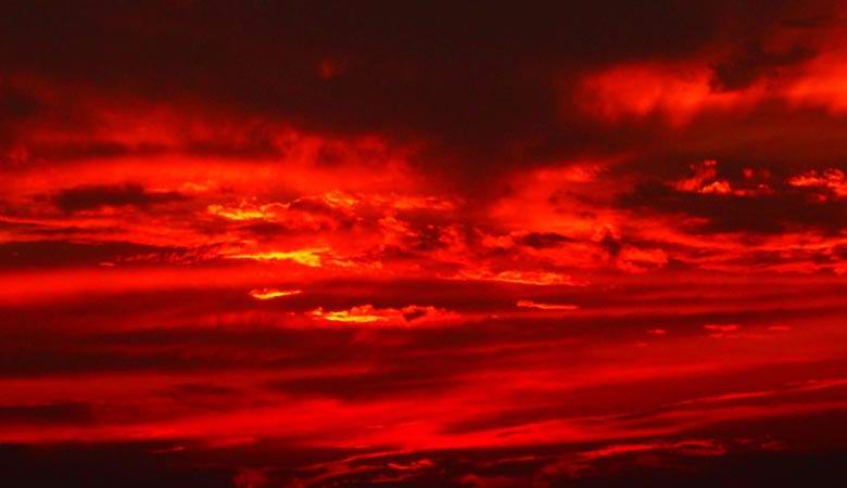 The reddened sky in Algeria was considered a harbinger of the approach of the planet Nibiru
