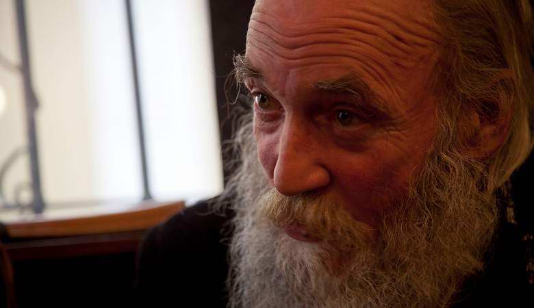 The missing man of 3 years built a landing pad for UFOs by order of aliens