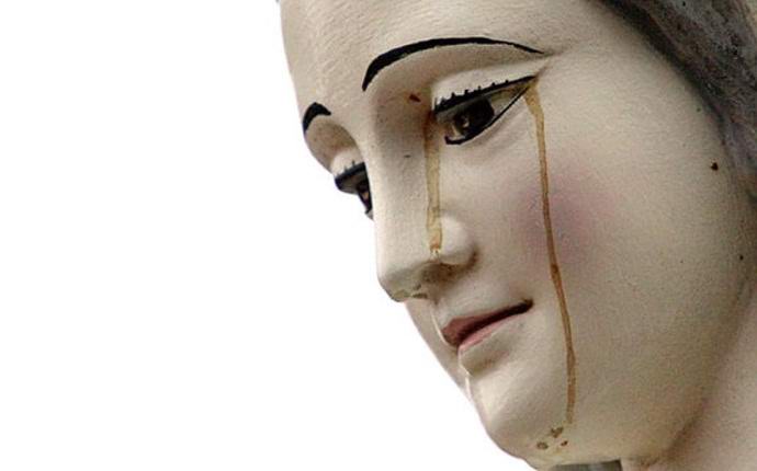 The statue of the Virgin wept blood in Argentina