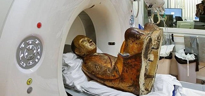 The Buddha statue hid a millennial mummy