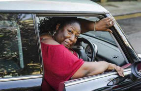 Sumoist 30 years can not get right, because it does not fit into the car instructor