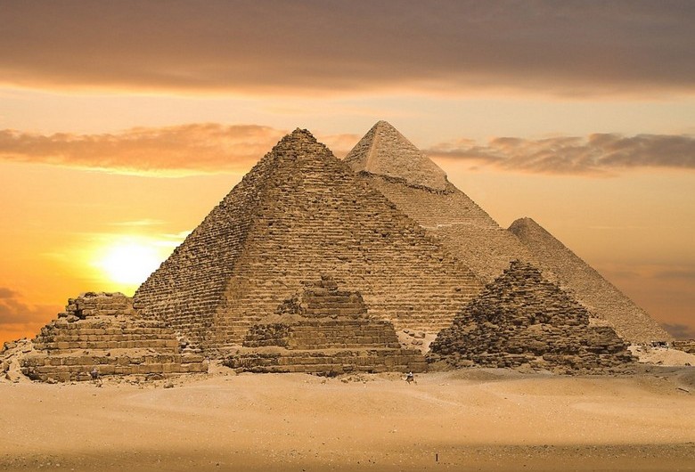 The mystery of the construction of the Cheops pyramid is revealed