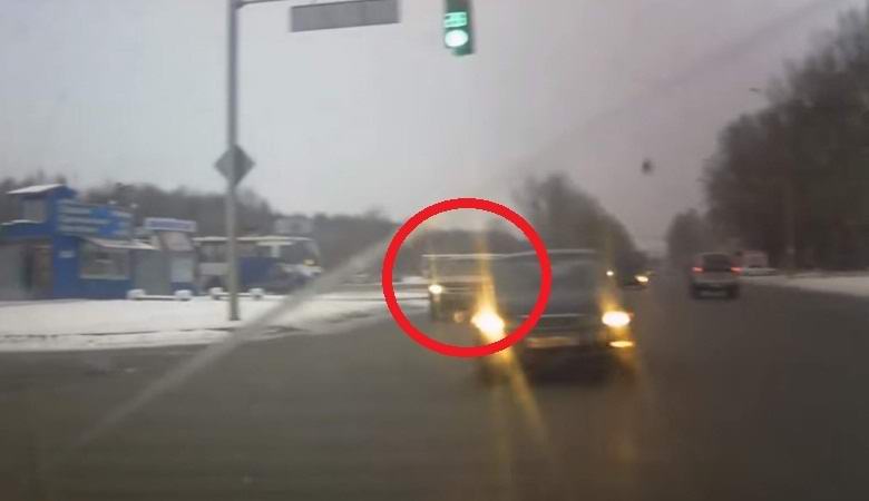 The teleported car hit the video in Barnaul