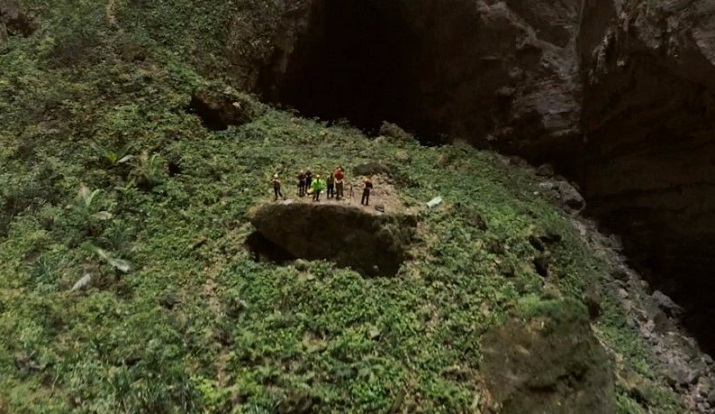 Scientists went down into the cave, from which strange sounds were heard, and did not believe their eyes