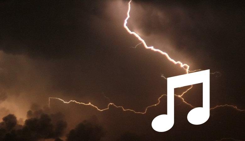 An amazing lightning in the form of a musical note hit the video