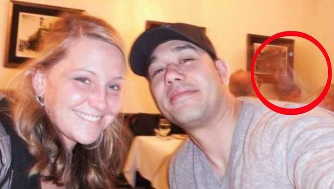 Ghosts are registered in an American restaurant