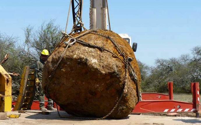 A thirty-ton meteorite was dug up in Argentina