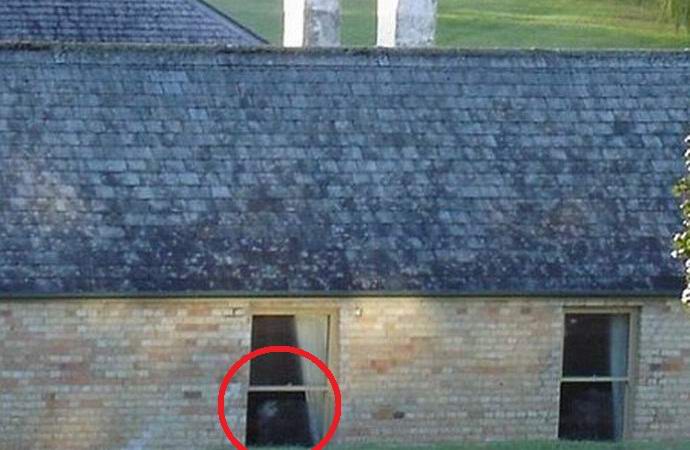 A ghost of a boy was photographed in Australia