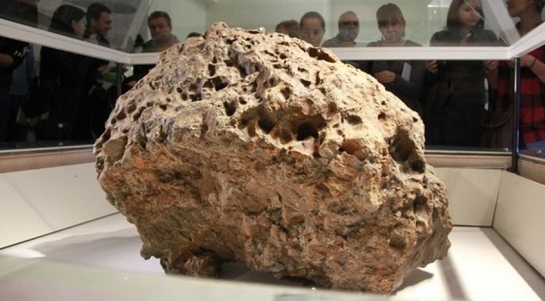 In the Chelyabinsk meteorite discovered a large crystal, similar to a diamond