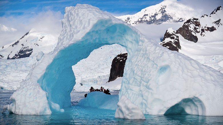 A mysterious base found in the mountains of Antarctica