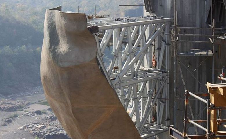 India will finish the construction of the largest statue in the world this year