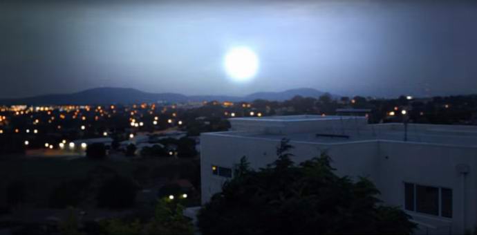 In Canberra photographed a striking UFO