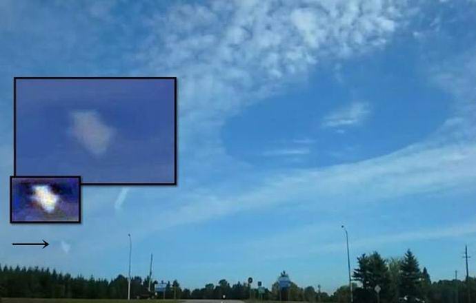 An arrow and circle formed in the sky over Canada.