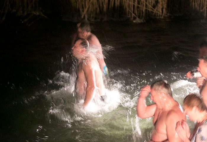 On the night of Sunday to Monday, baptismal bathing will take place throughout Russia